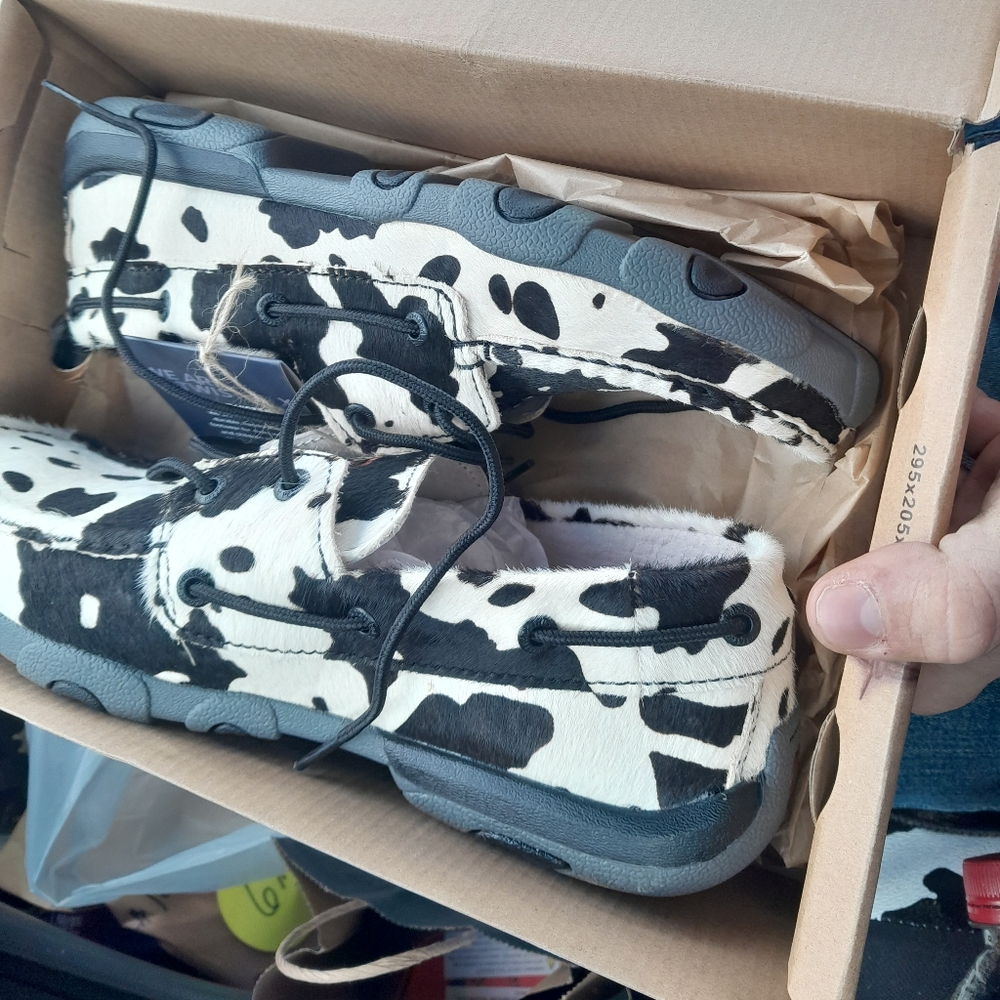 Twisted x cowhide shoes